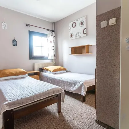 Miedzynarodowe Schronisko Mlodziezowe Ptsm Szarotka Auberge de jeunesse *