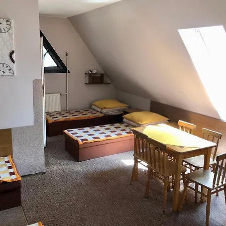 Miedzynarodowe Schronisko Mlodziezowe Ptsm Szarotka Zakopane