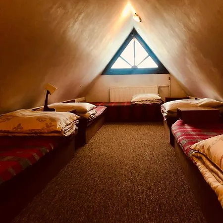 旅馆 Miedzynarodowe Schronisko Mlodziezowe Ptsm Szarotka 扎科帕内