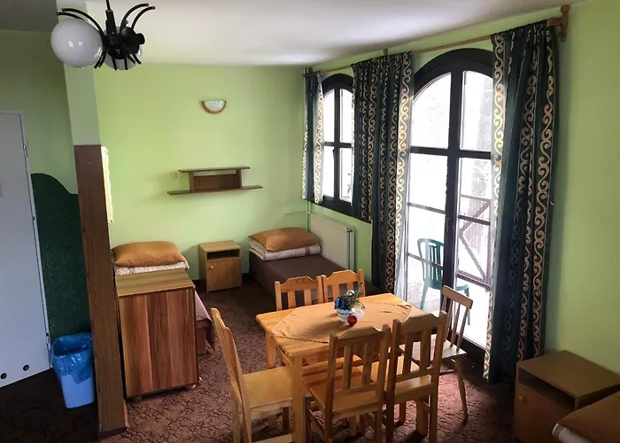 ホステル Miedzynarodowe Schronisko Mlodziezowe Ptsm Szarotka